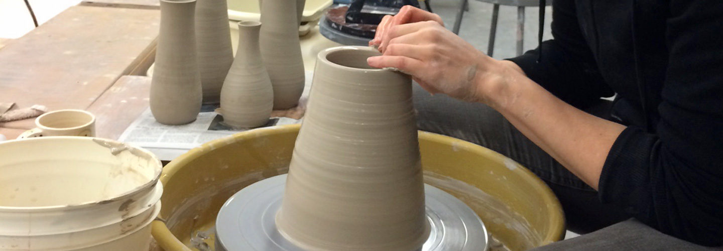 Workshops – La Mano Pottery